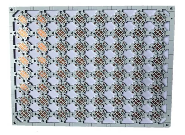 لوح قاعدة ألومنيوم 1 وات